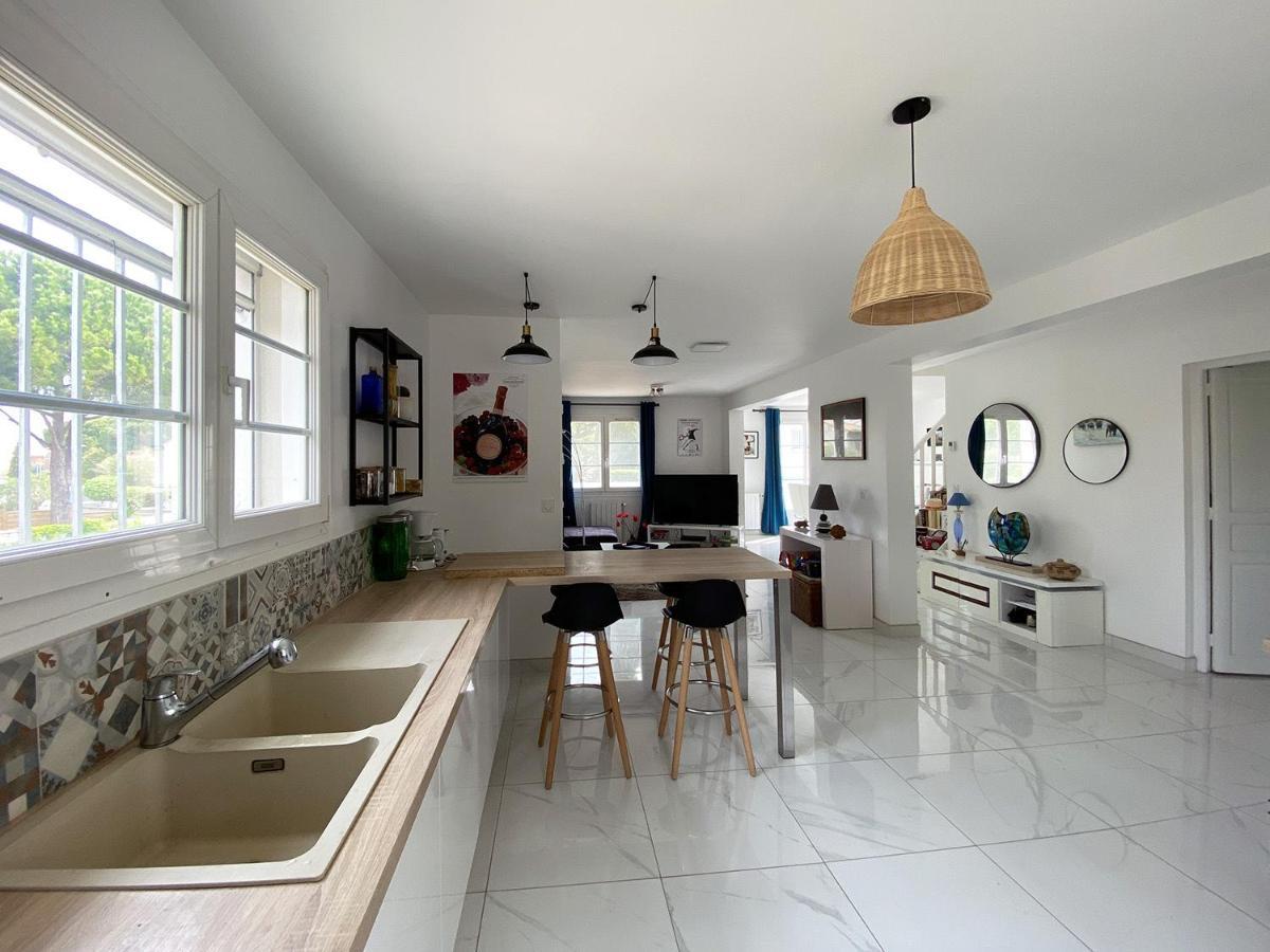 Magnifique Villa Avec Piscine Вильнев-ле-Магелон Экстерьер фото